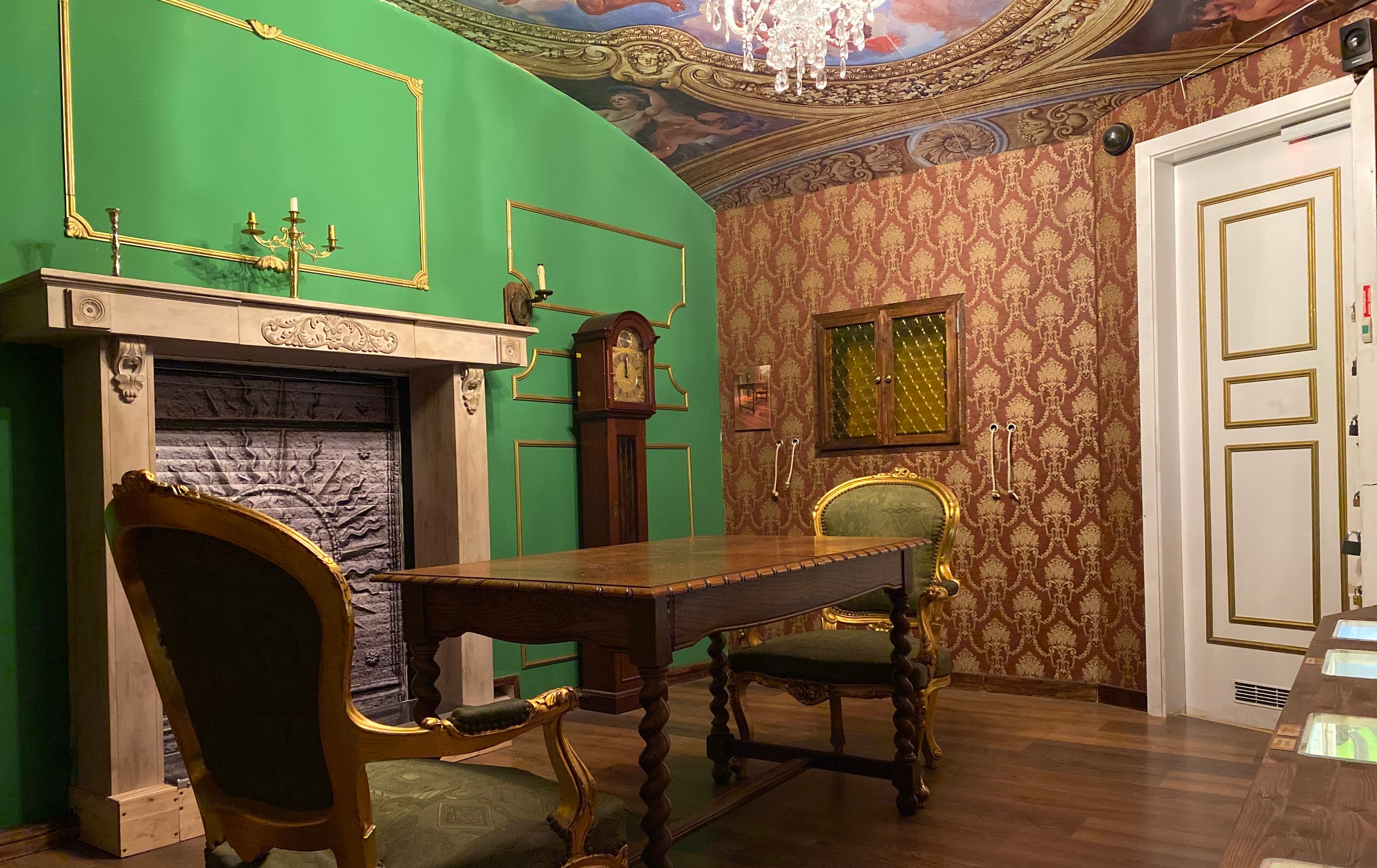 Escape room electronic system